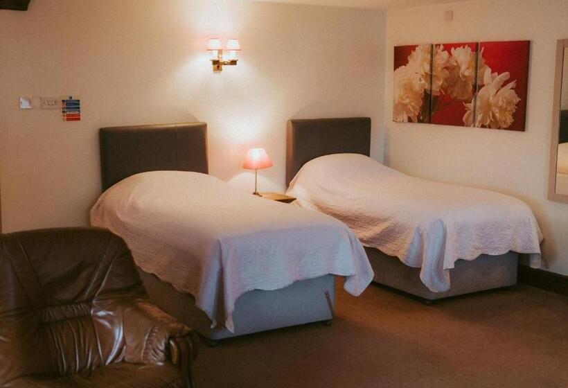 הוסטל The Heathfield Inn