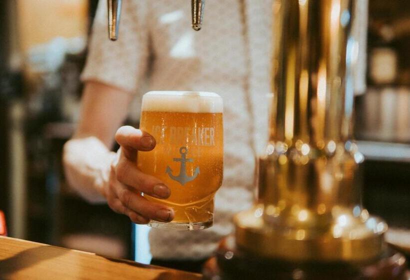 הוסטל The Heathfield Inn