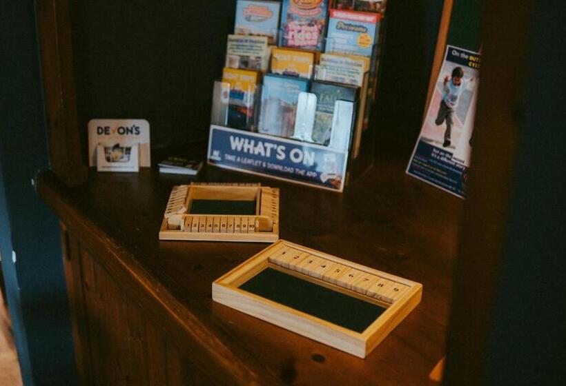 הוסטל The Heathfield Inn