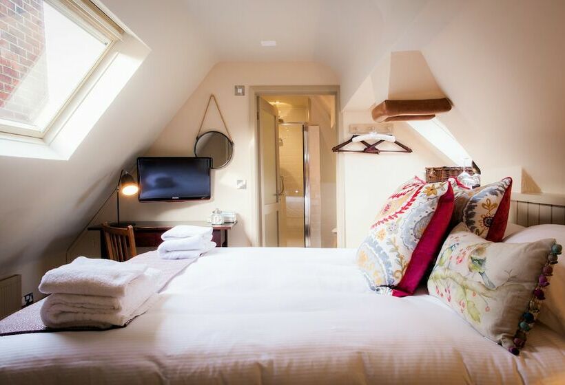 הוסטל The White Buck