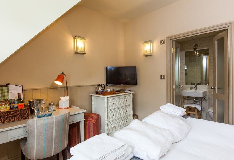 הוסטל The White Buck