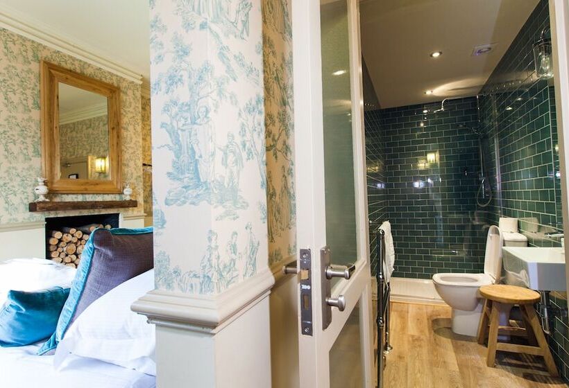 הוסטל The White Buck