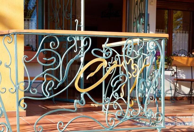 Apartahotel Trébede