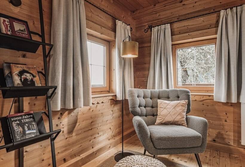 Aster Boutique Hotel & Chalets