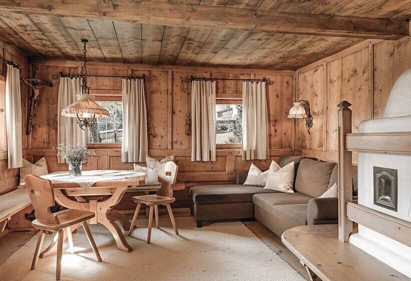 Aster Boutique Hotel & Chalets