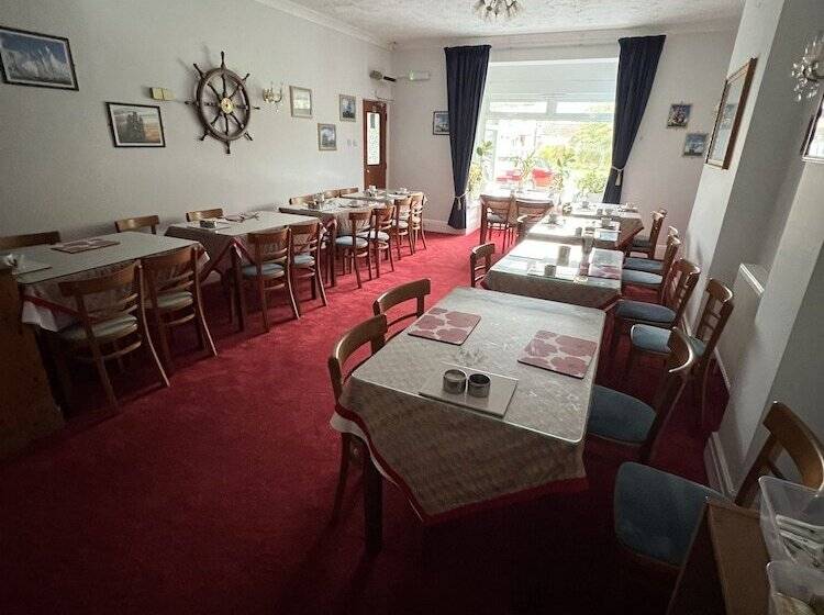 تختخواب و صبحانه Berry