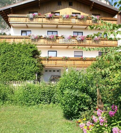 مبيت وإفطار Pension Bergfried