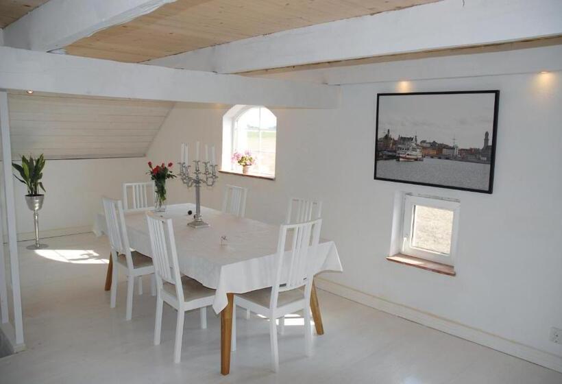 Aamiaismajoitus (B&B) Vallebergaslätt