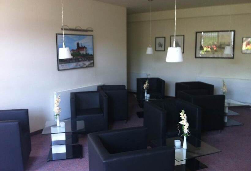 Отель An Der Porzellan Manufaktur Pension