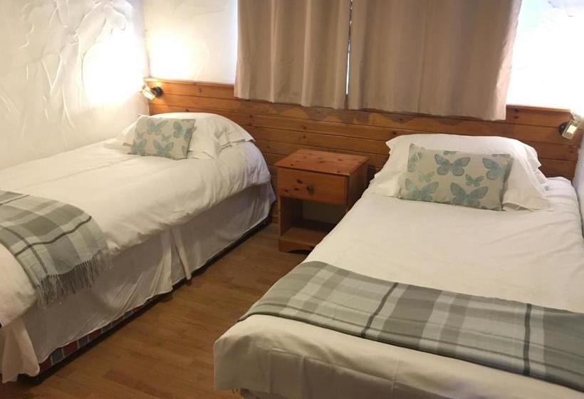 فندق Clyne Farm Centre