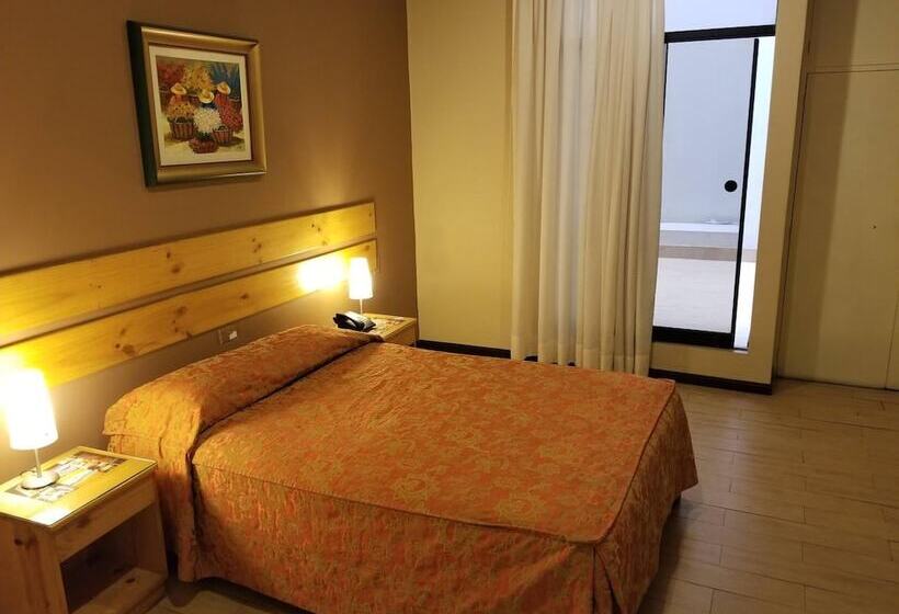 El Brujo Hotel Centro Histórico