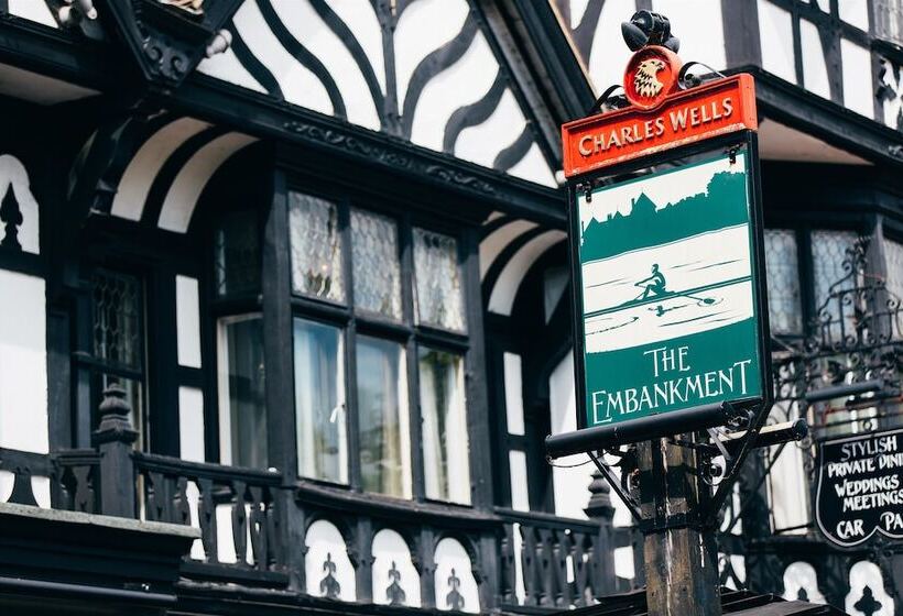 Отель Embankment