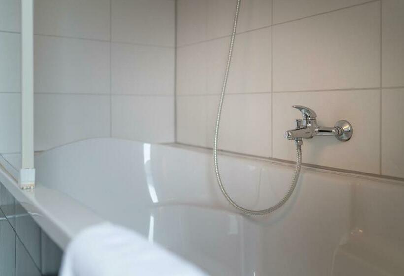 هتل Gasterij De Poort