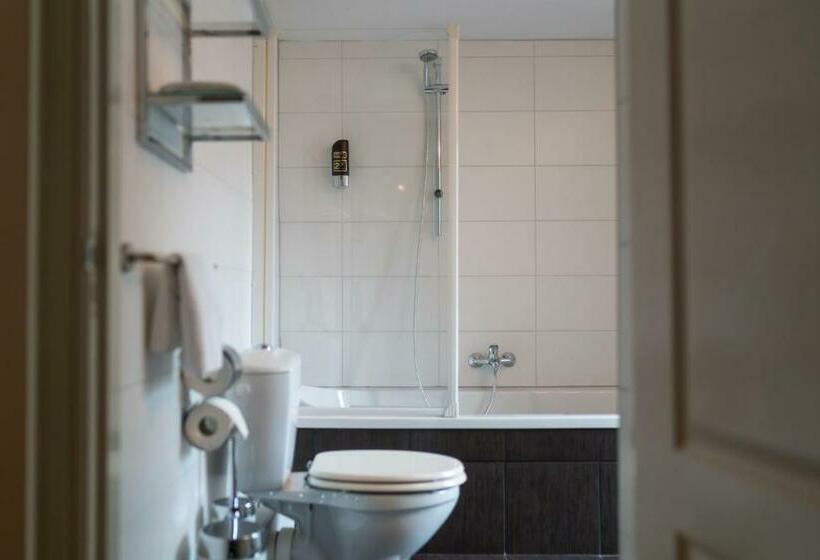 هتل Gasterij De Poort