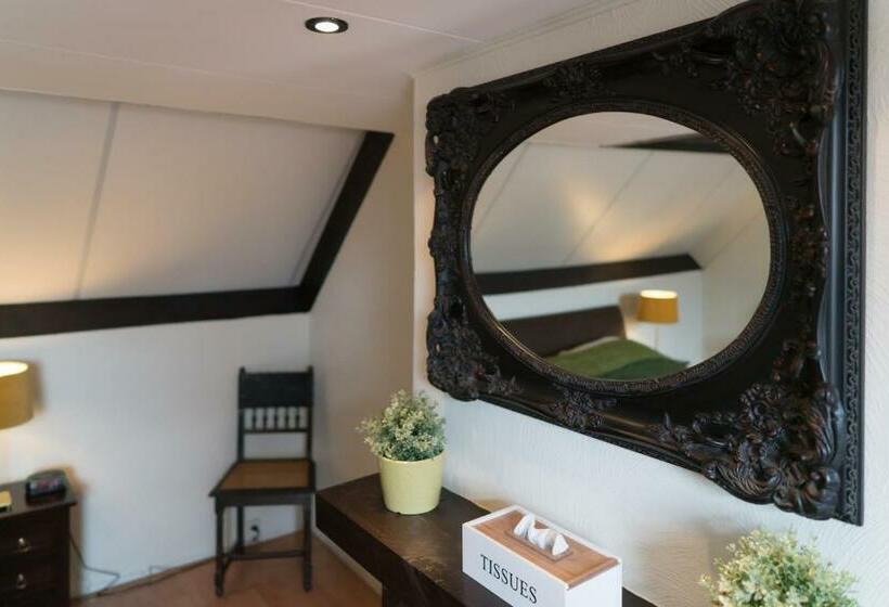 هتل Gasterij De Poort