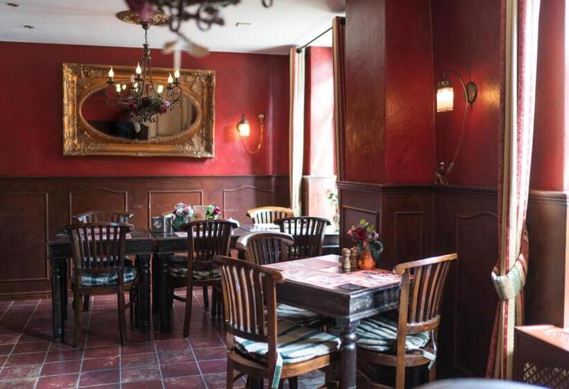 هتل Gasterij De Poort