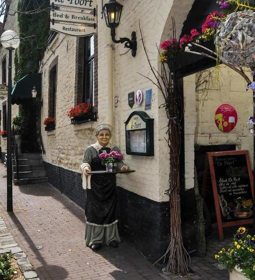 هتل Gasterij De Poort