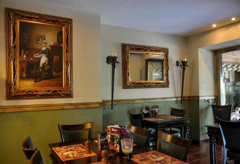 هتل Gasterij De Poort