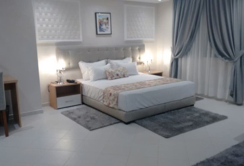 هتل Hospitality Inn