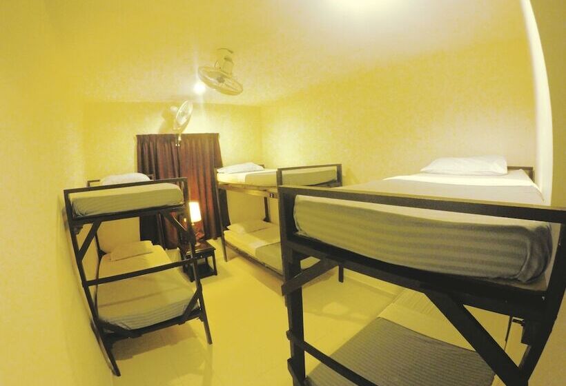 فندق Perhentian Tivoli Inn