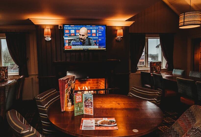 בית מלון כפרי Purple Roomz Preston South