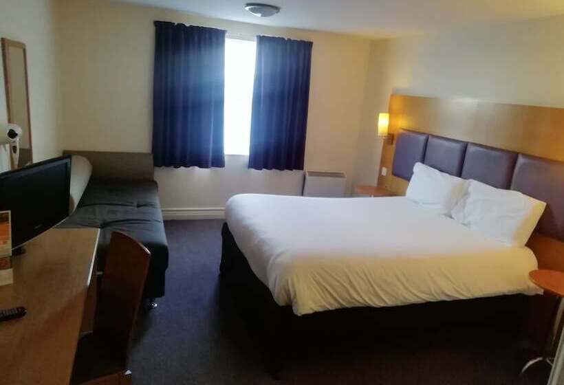 בית מלון כפרי Purple Roomz Preston South