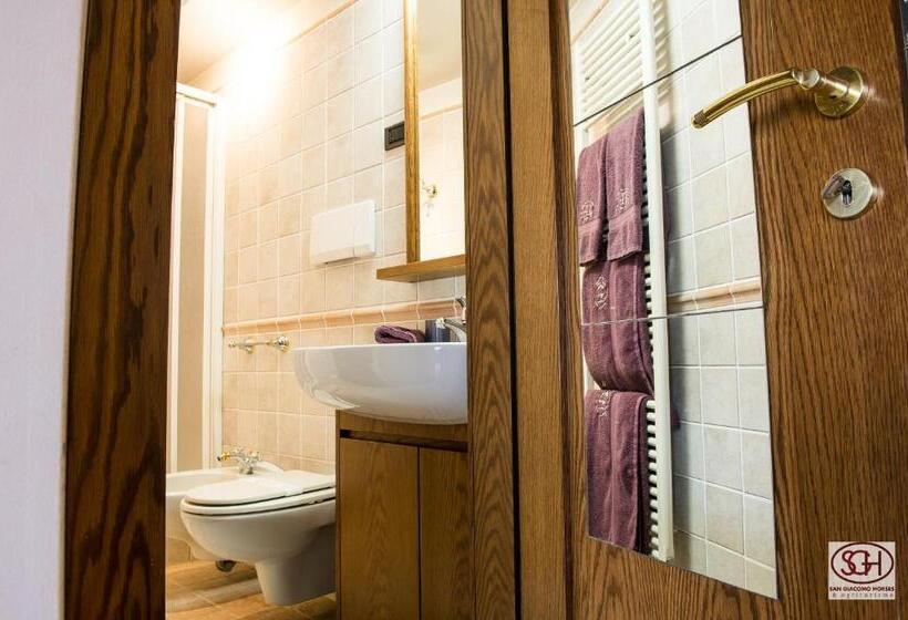 בית מלון כפרי San Giacomo Horses & Agriturismo