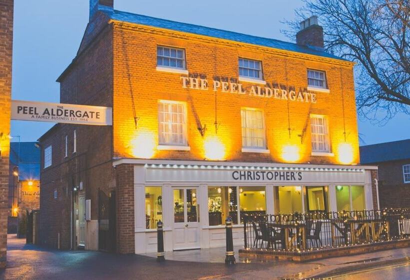 Отель The Peel Aldergate