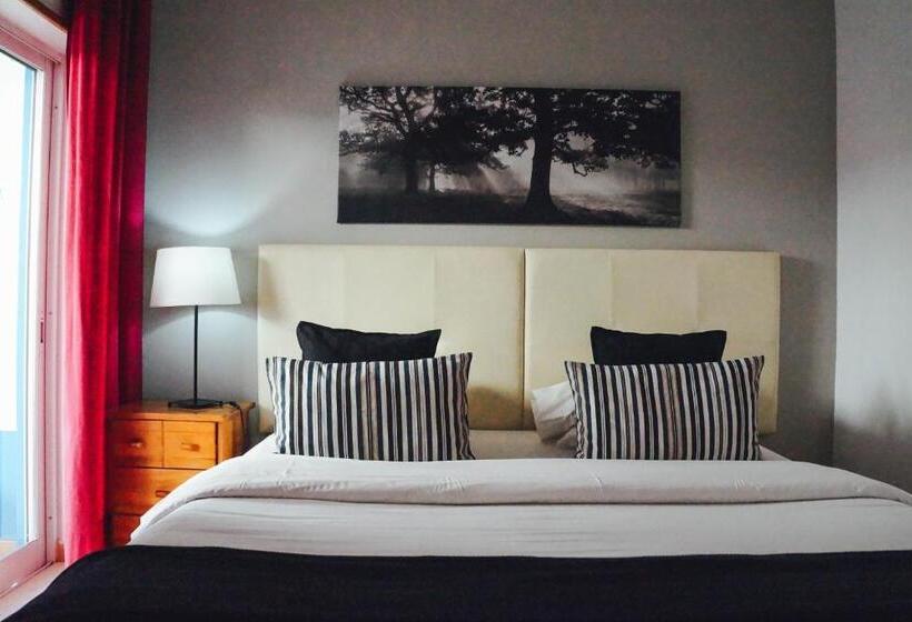 Oasis Beach Apartments