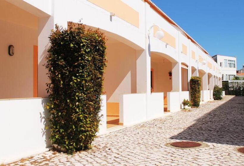 Oasis Beach Apartments