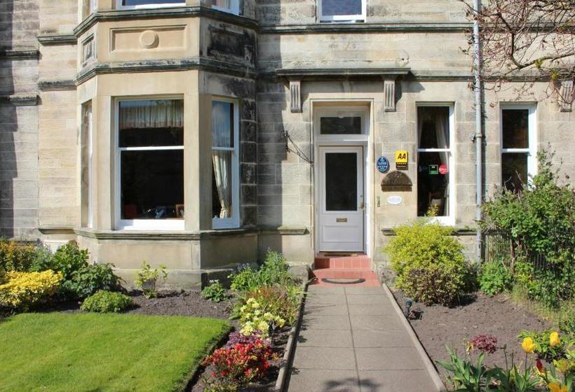 بنسيون 26 The Crescent - Guest House