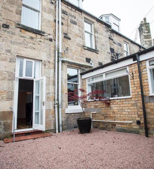 بنسيون 26 The Crescent - Guest House