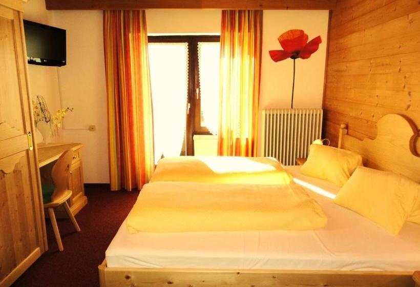 פנסיון Alpenhof Schwaiger   Hotel Garni