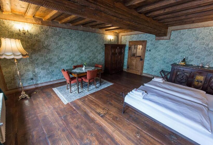 膳宿费 Alt Straninger