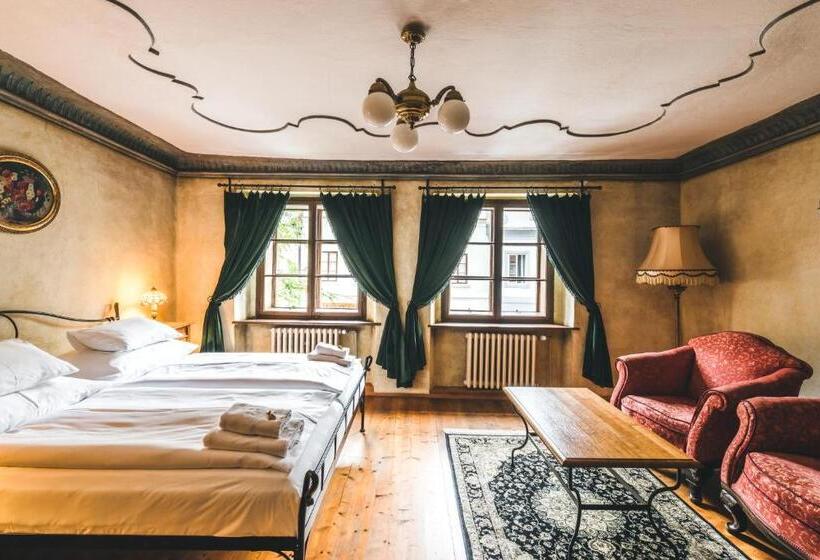 膳宿费 Alt Straninger