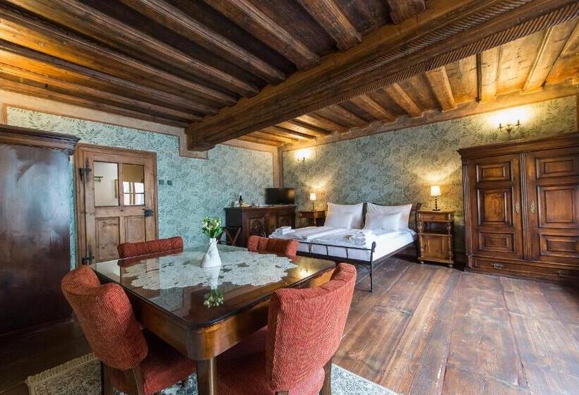 膳宿费 Alt Straninger