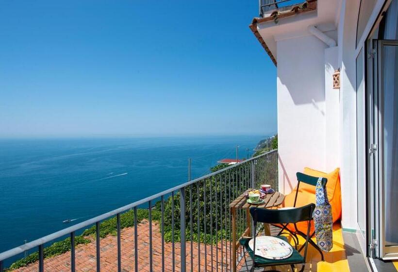 بنسيون Amalfi Residence