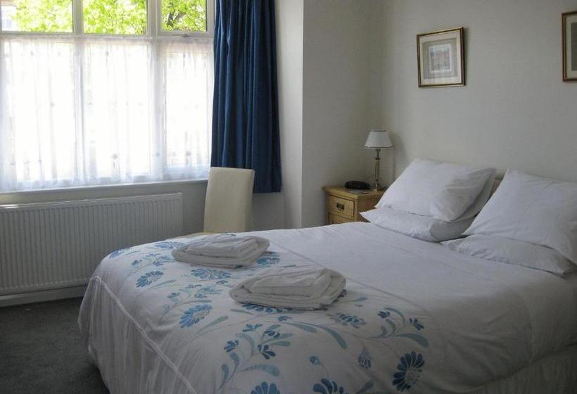 ペンション Arden Way Guesthouse