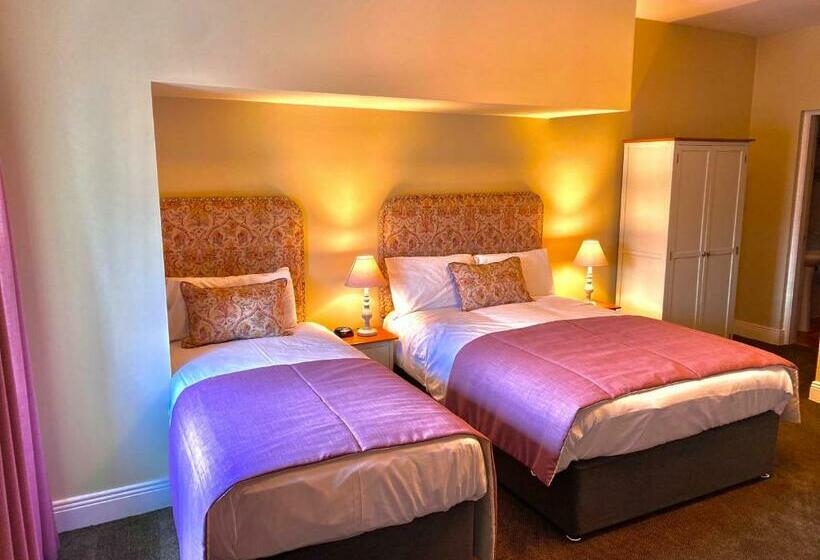 بنسيون Befani's Mediterranean Restaurant & Townhouse