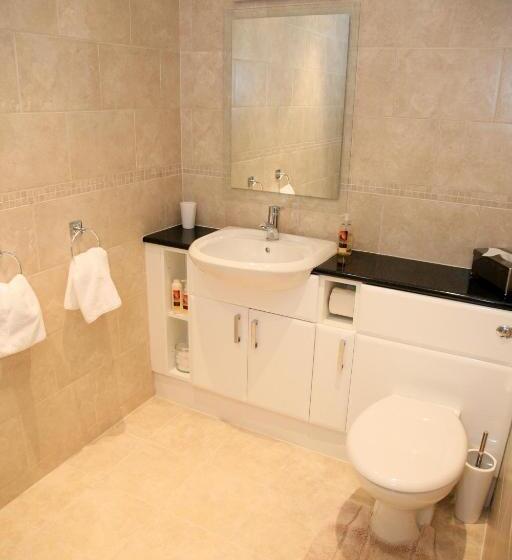 膳宿费 Capernwray House