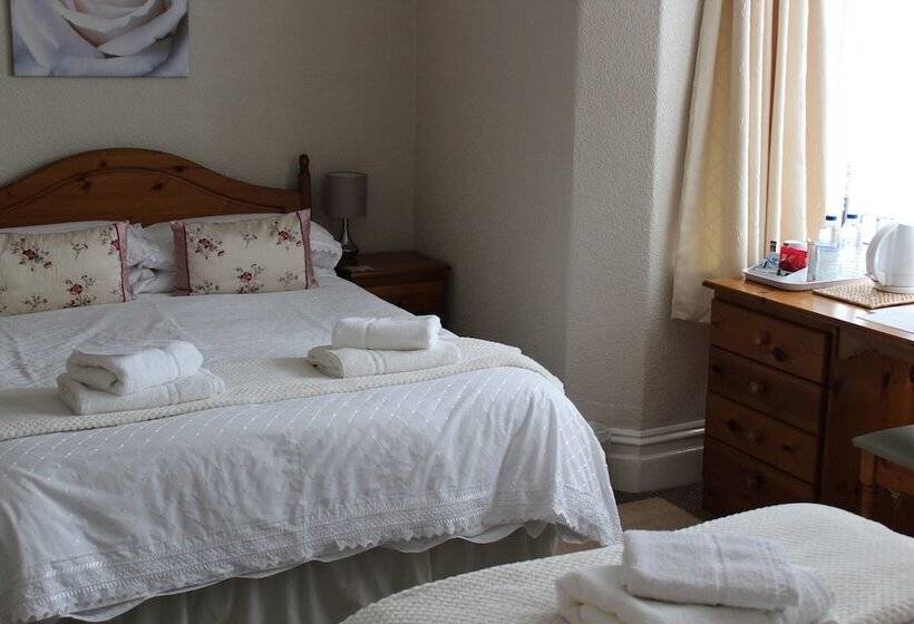 پانسیون Capri Guest House