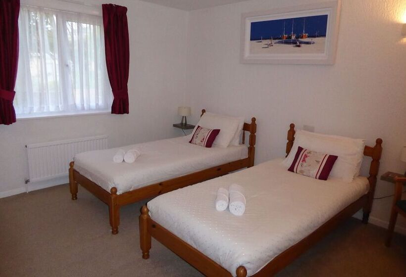 پانسیون Capri Guest House