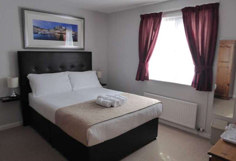 پانسیون Capri Guest House