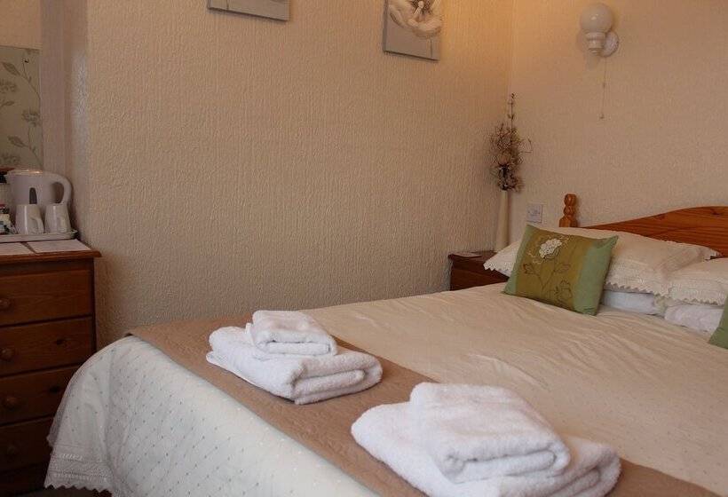 پانسیون Capri Guest House