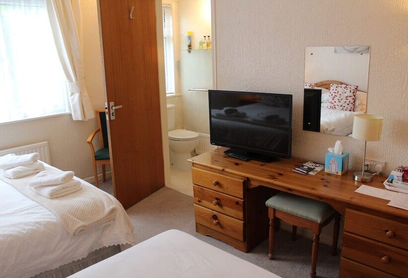 پانسیون Capri Guest House