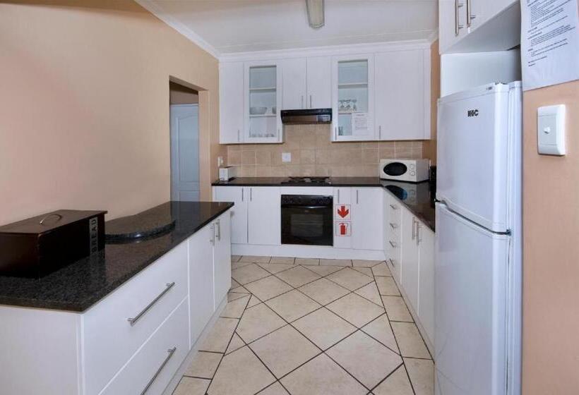 פנסיון Dolphin Dance Lodge