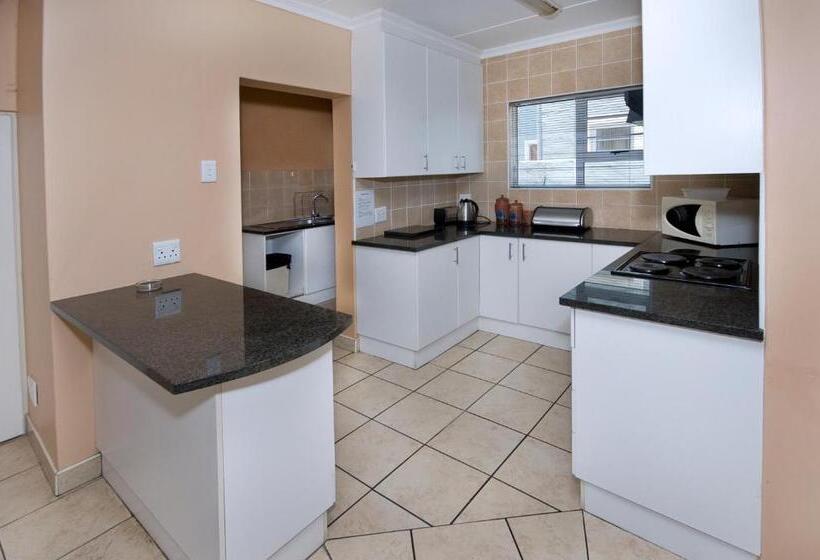 פנסיון Dolphin Dance Lodge