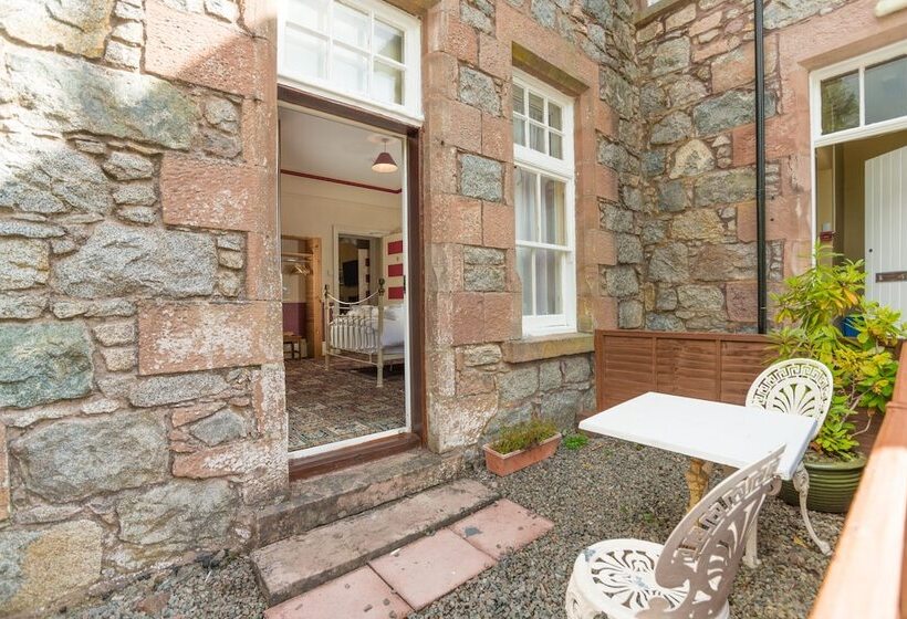 Пансион Foyers Bay Country House