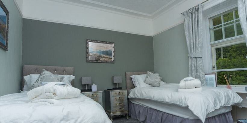 Пансион Foyers Bay Country House