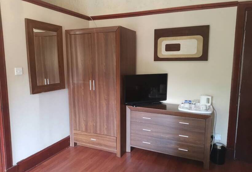 ペンション The Fullarton Park